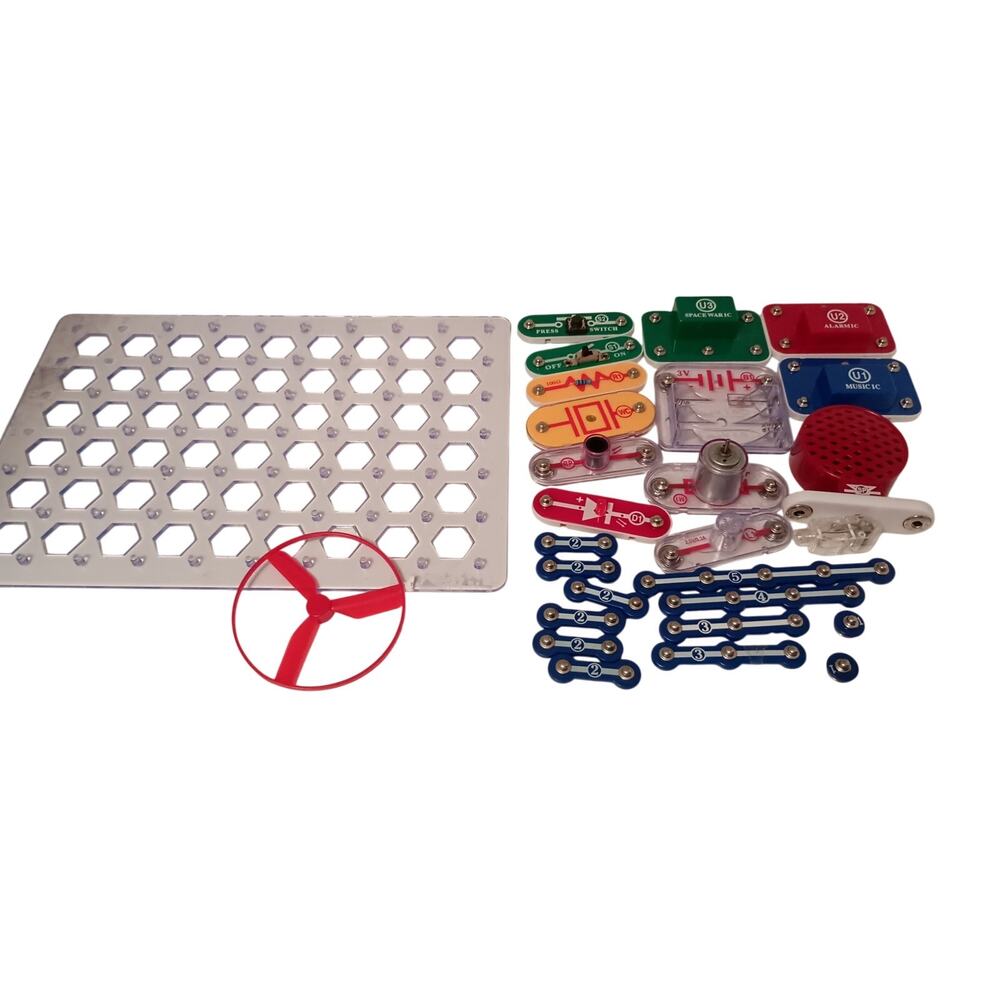 Elenco Snap Circuits Base Grid and Parts lot of 28 pieces